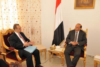 Almotamar Net -   Sanaa-  President Abdu Rabbo Mansour Hadi received on Wednesday ,here ,the United Nation  Special Adviser on Yemen Mr Jamal Benomar ,who arrived Sanaa yesterday , to follow up closely the  peaceful process and transition of power in Yemen according to  the implementation of both GCC initiative and its operational mechanism and United Nation Security Council Resolutions ( 2014) and  (2051).

In the meeting several issues discussed regarding to the preparation , arrangements  for convening the National Dialogue Conference (NDC) .  During the meeting  , President Hadi called  again to  all  political parties ,  official figures and political forces to participate in the (NDC )to shape together the new Yemen on bases of democracy and equality .  
