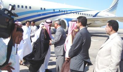 Almotamar Net - Director of King Saud University in the Kingdom of Saudi Arabia KSA Dr Abdullah Abdulrahman al-Uthman arrived in the Province of Aden leading an academic delegation on a visit to Aden University. 